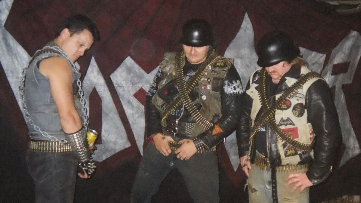 20 Years Ago: VOMITOR record Roar of War | Todestrieb
