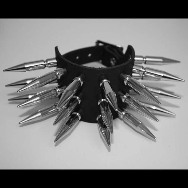 3 Row Large Spike Leather (Wristband)