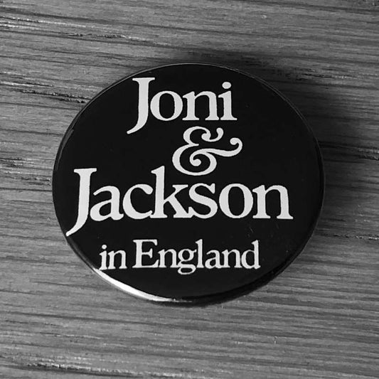 Joni & Jackson in England (Badge)