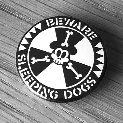 Sleeping Dogs - Beware (Badge)