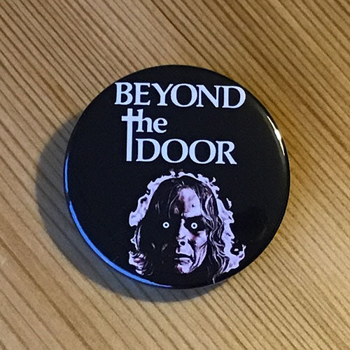 Beyond the Door (1974) (Badge)