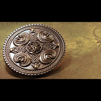 Chest Plate (Antique Brass) (Metal Pin)