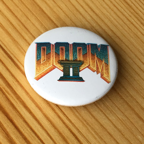 Doom II (1994) (White) (Badge)