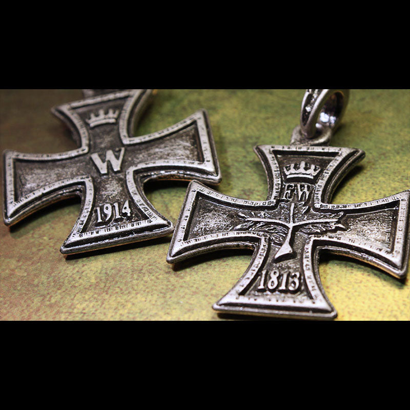 Iron Cross (Antique Silver) (Pendant)