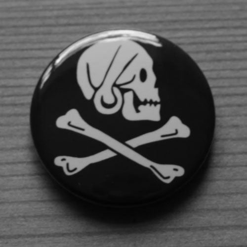 Jolly Roger Skull and Crossbones - Henry Every Black (Badge)