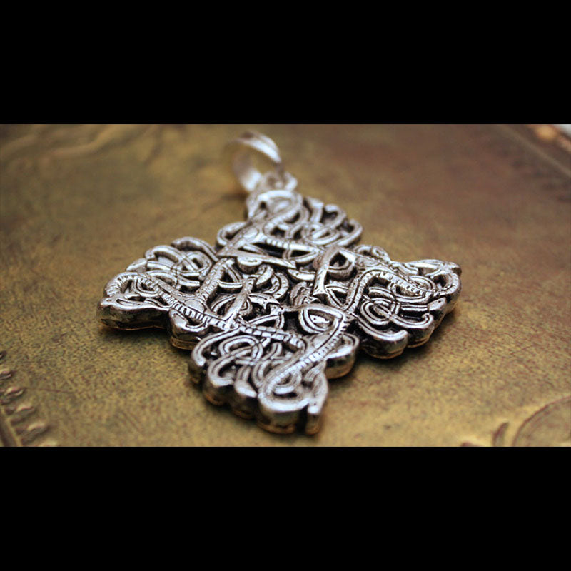 Snakes of Urnes (Sterling Silver) (Pendant)